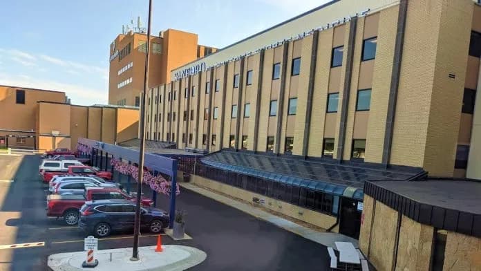 Sanford Medical Center - Thumbnail 3