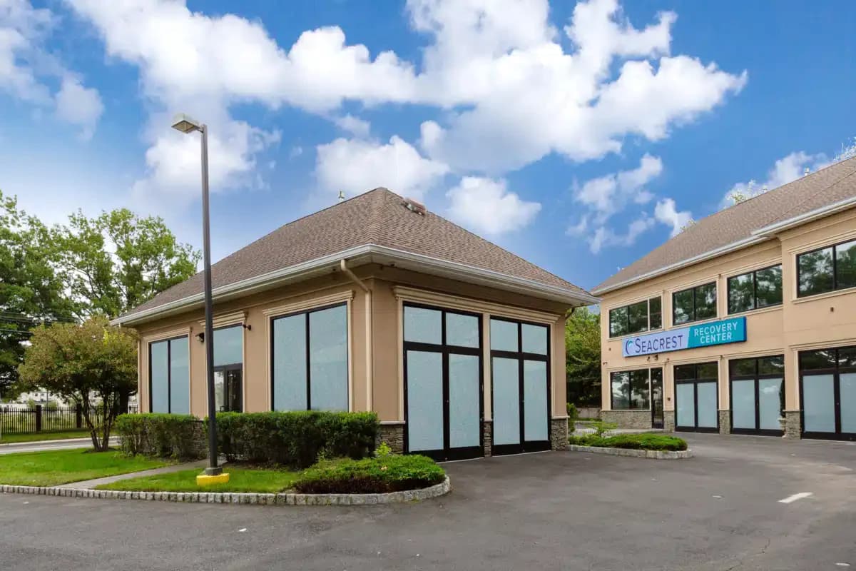Seacrest Recovery Center - Thumbnail 4
