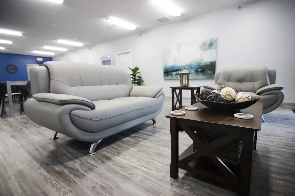 Stepworks Crowne Pointe - Thumbnail 3