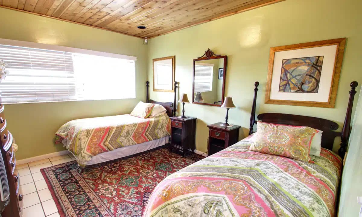 Summer House - Thumbnail 3