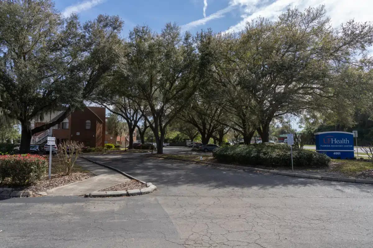 UF Health Shands - Thumbnail 8