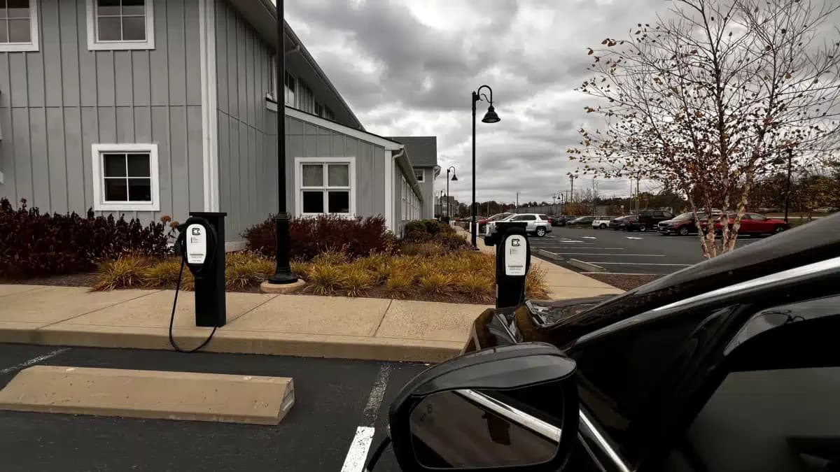 United Services Inc - Thumbnail 2