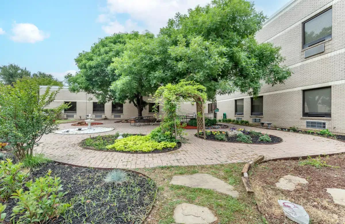 Valley Hope of Grapevine - Thumbnail 3