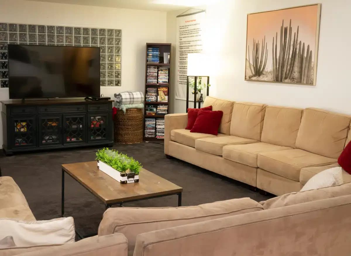 Ventura Recovery Center - Thumbnail 5