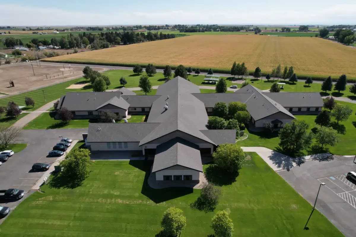 Walker Center - Thumbnail 2