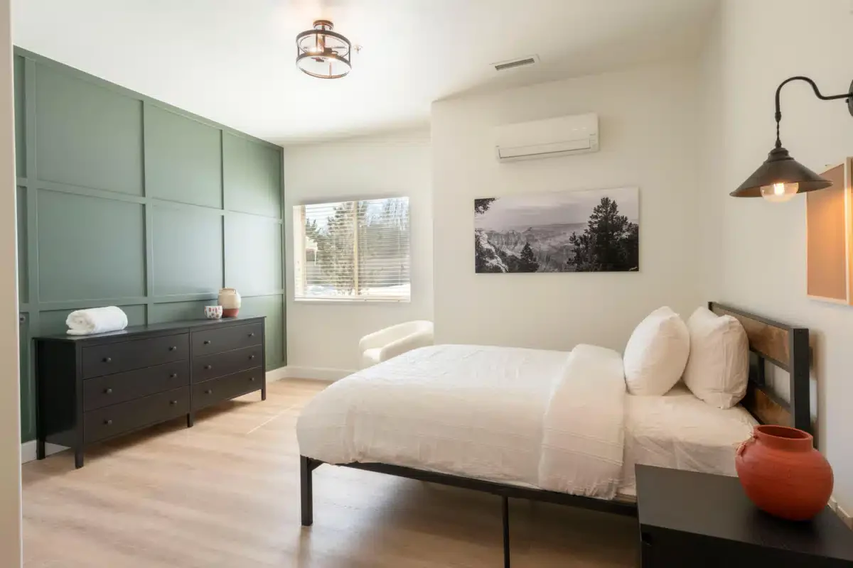 Wasatch Crest Womens Residential - Thumbnail 3