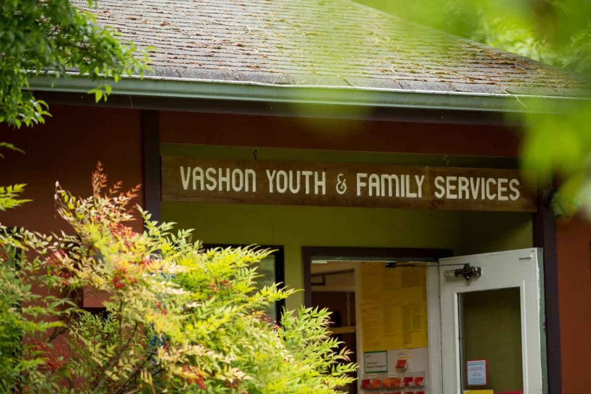 Vashon Youth and Family Services